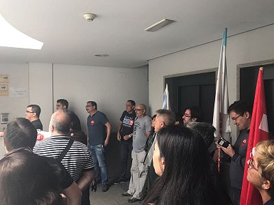 17-07-06 ProtestaDespidosDXCCorunha05.jpeg